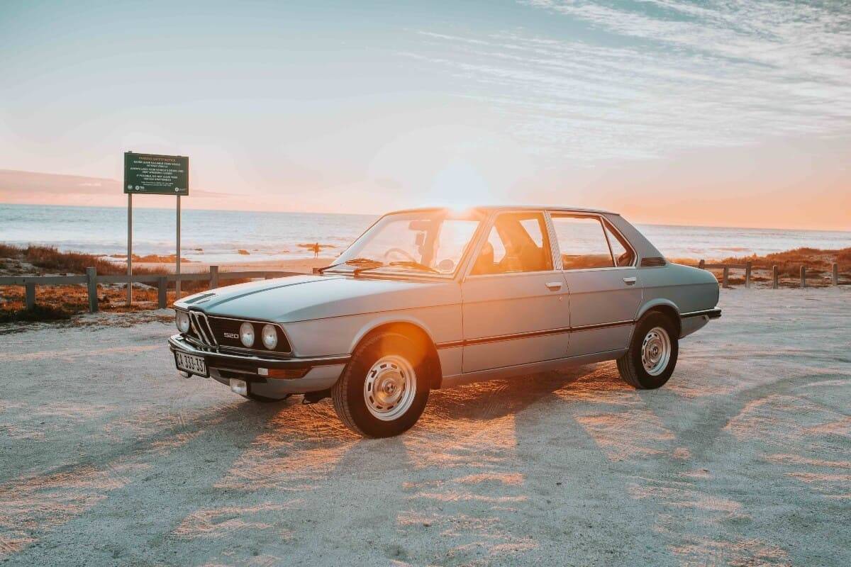 How to play with natural light for car photography