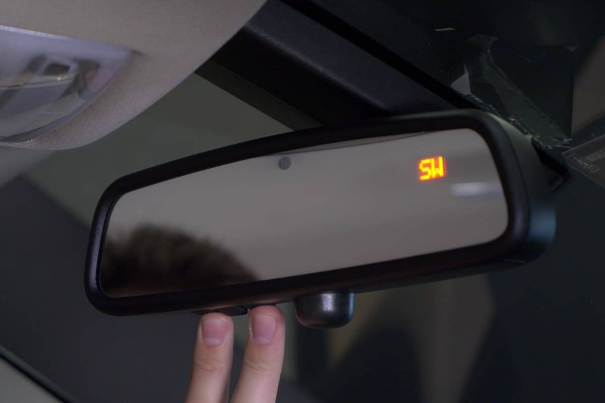 Top 8 BMW Hidden Features. BMW Doesn't Want You To Know? BimmerTech