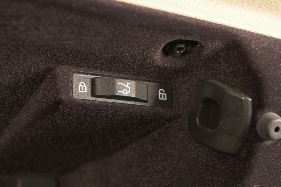 Top 10 BMW Key Fob hidden features. Check what you’ve got! BimmerTech