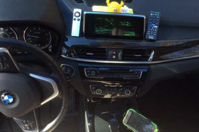 A BimmerTech SmartView HD kit in operation