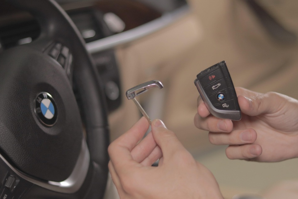 Things worth knowing about retrofitting Keyless Go!