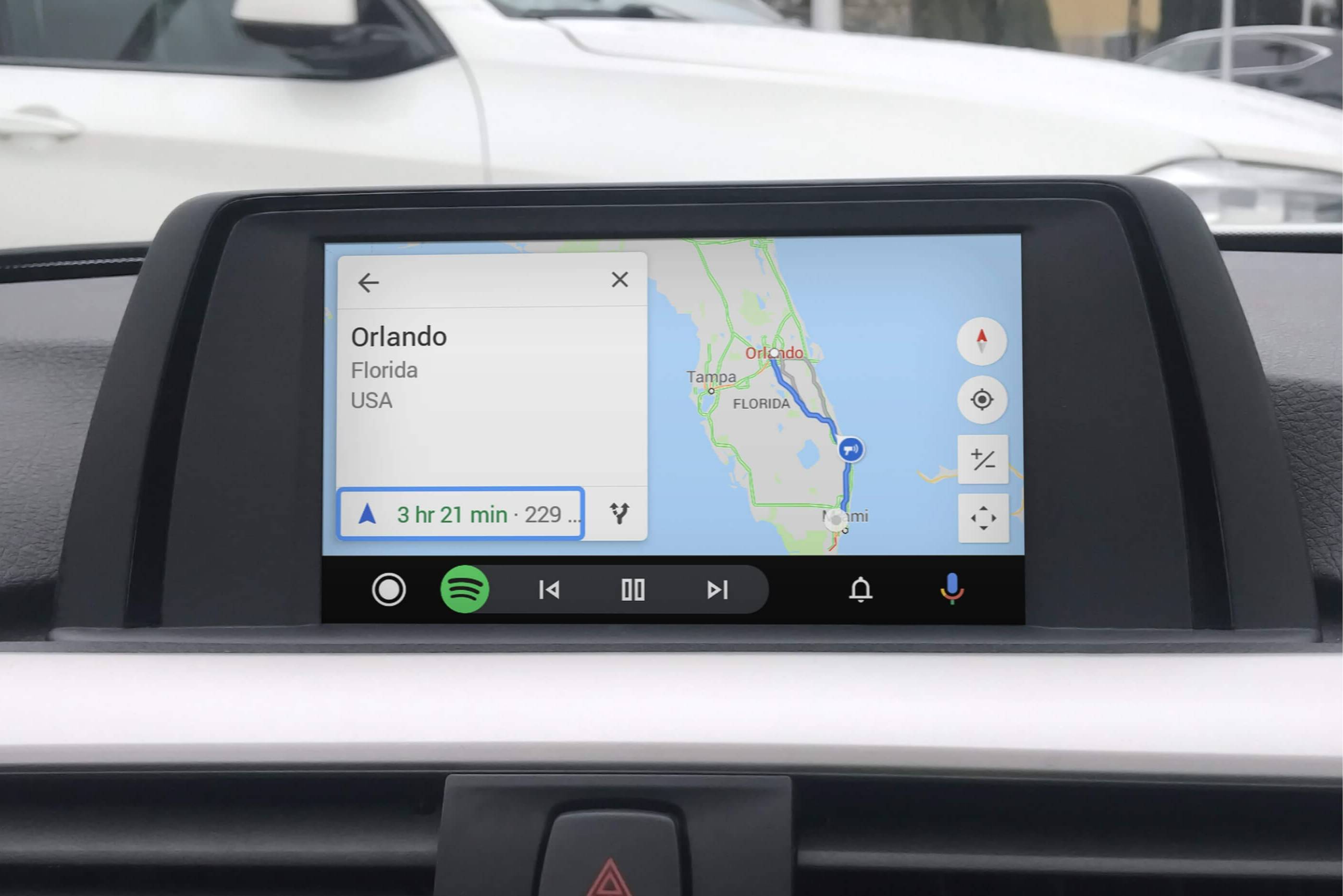 Android auto. BMW x1 Android auto. IDRIVE BMW Android. CARPLAY И Android auto BMW. Навигационная система с 8'' дисплеем с поддержкой Android auto и Apple CARPLAY