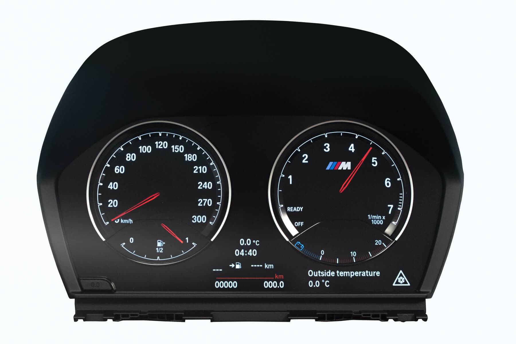 Hybrid Gauge Cluster for BMW M2